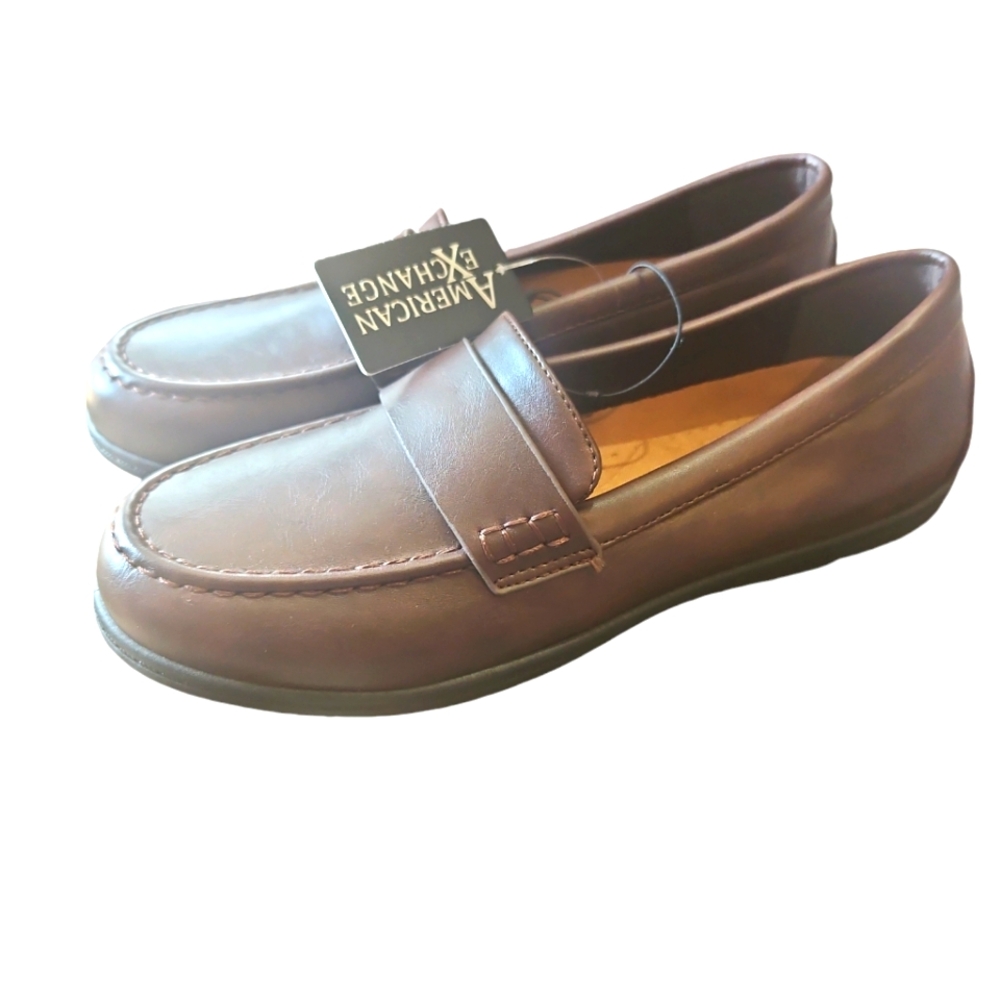 American Exchange Women Brown Loafer Size 7W